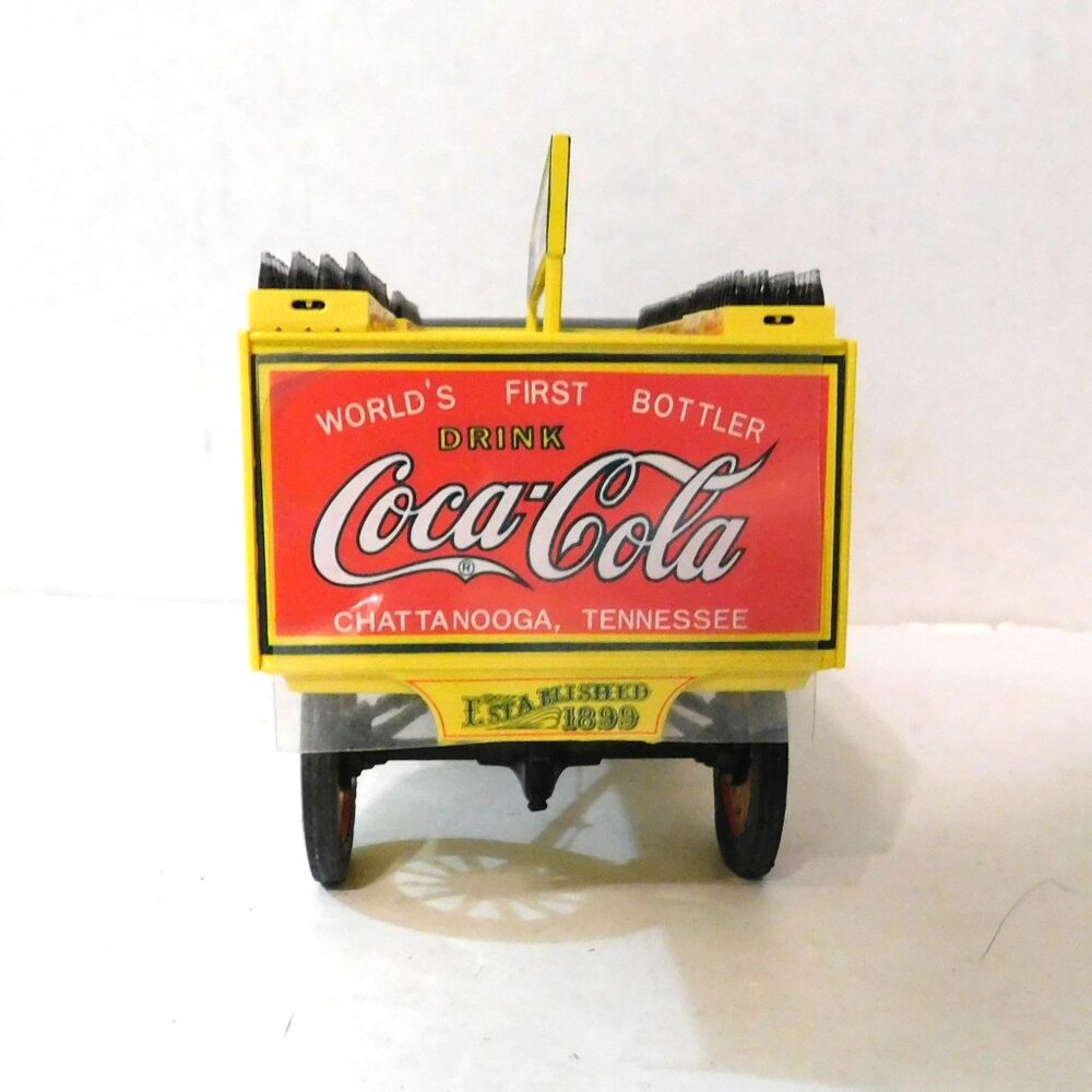Danbury Mint 1927 Coca Cola Ford Delivery Truck 1: 24 Vintage Collectible - Picture 6 of 8
